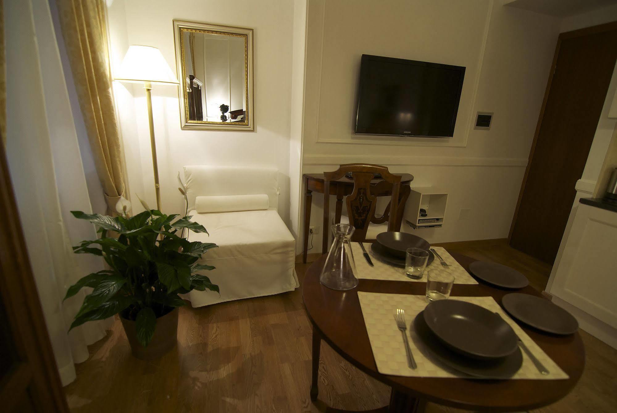Internoroma Guest house