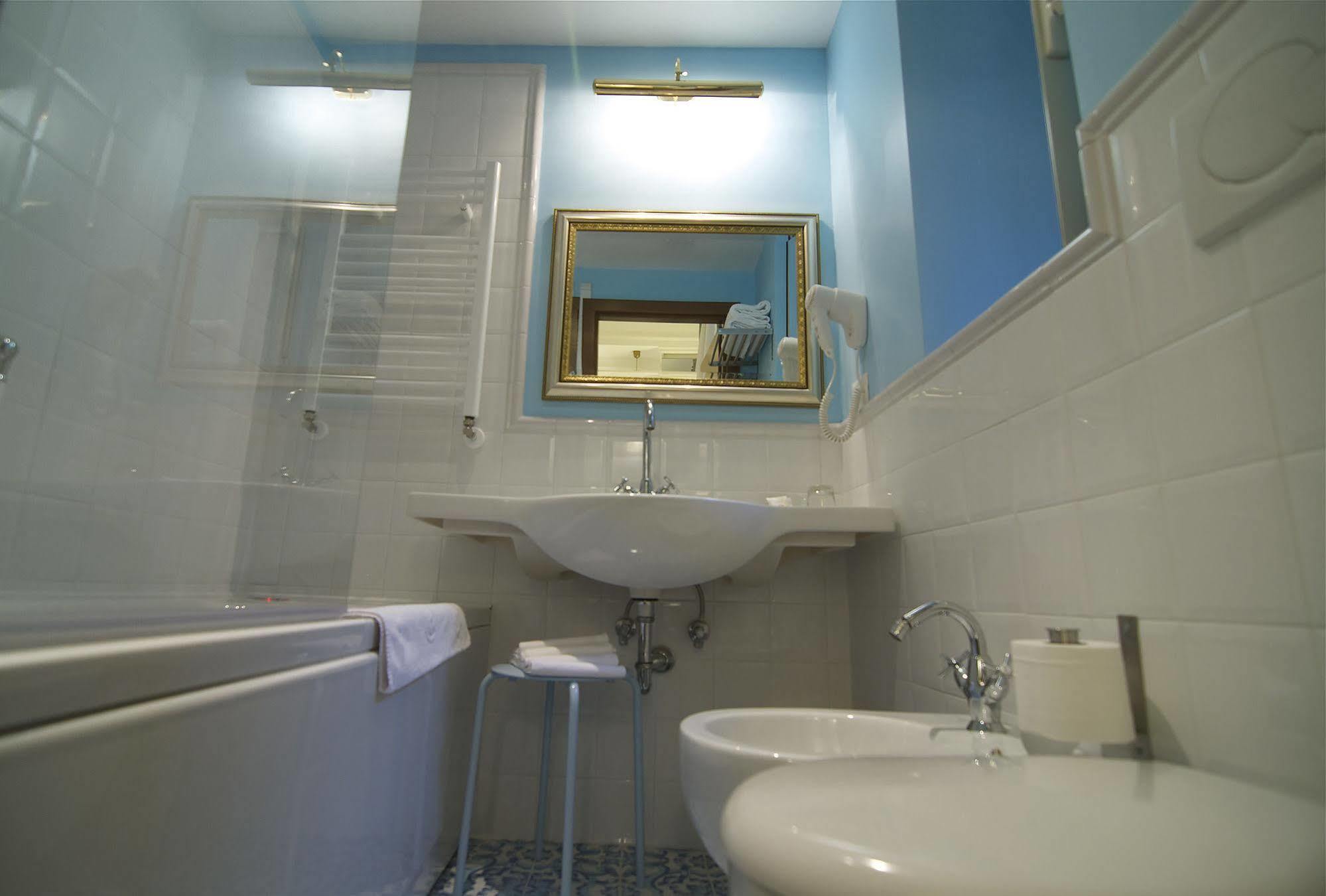 Internoroma Guest house *